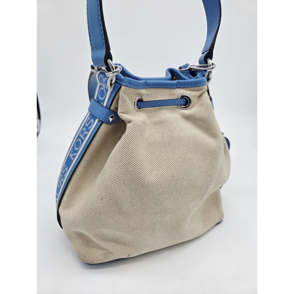 Michael Kors Maeve Ivory Canvas Blue Leather Trim Bucket Shoulder Bag Shoulder S - Picture 3 of 8